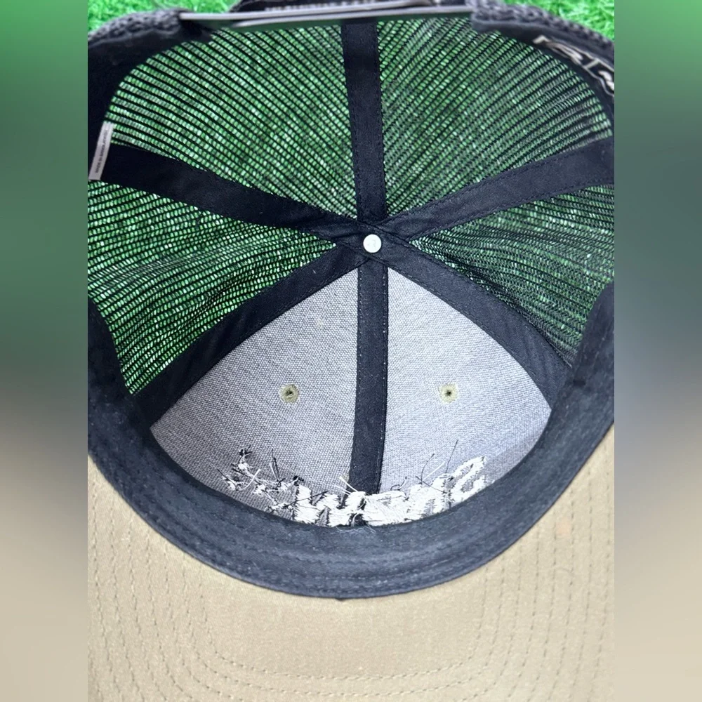 Tan Snow‎ Addictions Cap